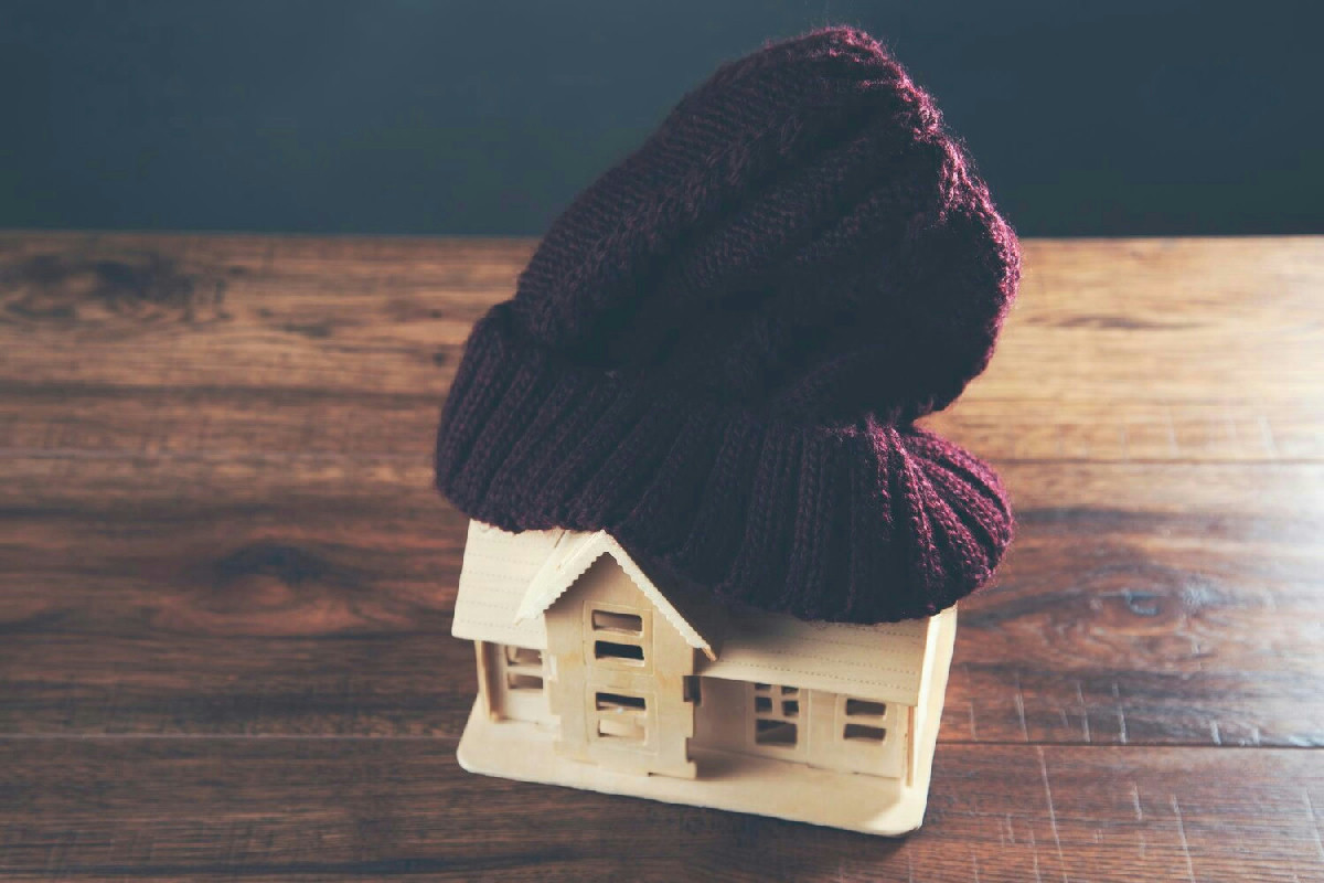 Come aumentare di 3 gradi la temperatura in casa senza accendere i termosifoni con i trucchi degli hotel