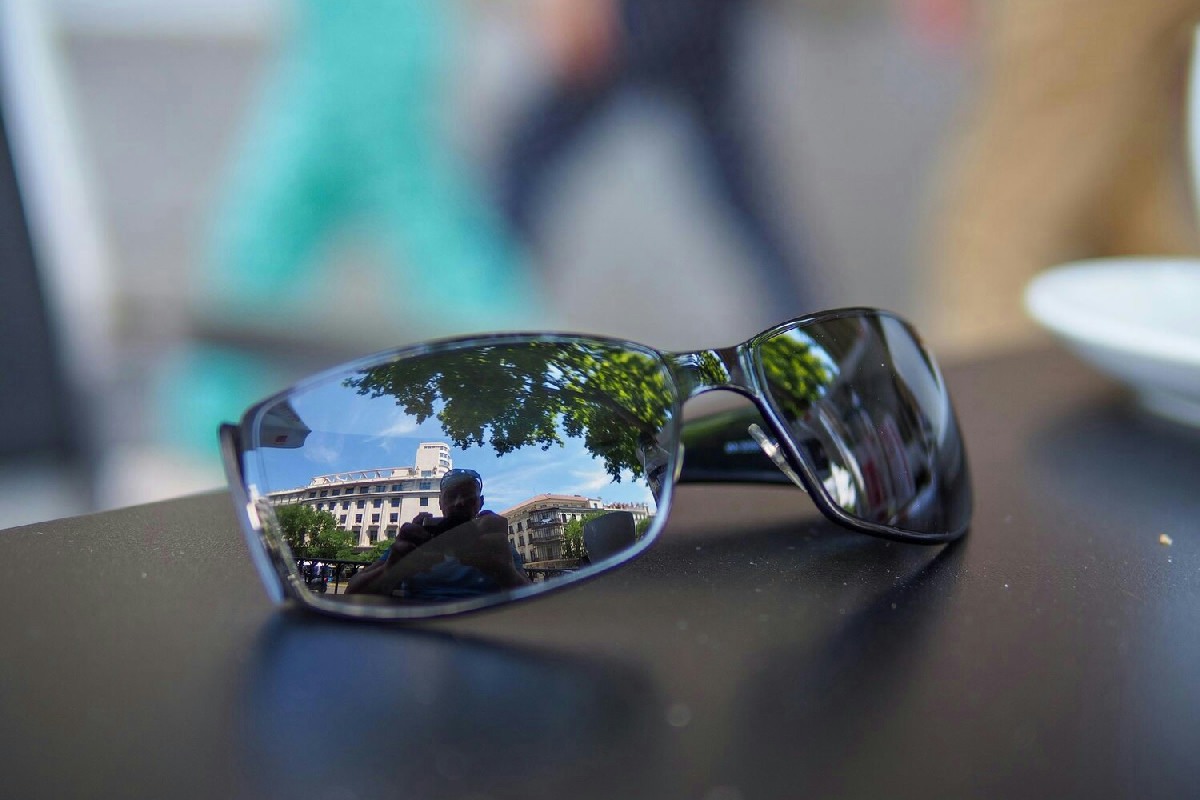 Google presenta occhiali dal design comune che offrono funzioni avanzate con Gemini, senza essere Google Glass