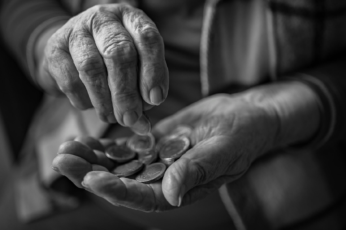 Pensioni in aumento nel 2026 ma l’inflazione rischia di azzerare i piccoli incrementi per i pensionati