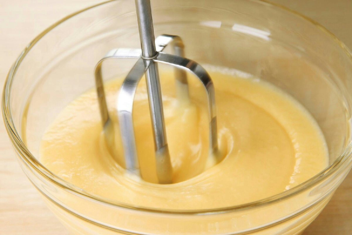 Preparare la crema pasticcera perfetta con questo metodo: gusto e consistenza impeccabili garantiti