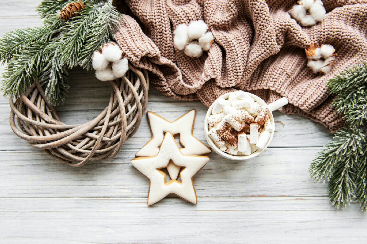 Le tendenze degli addobbi natalizi 2025: lo stile nordico raffinato dal fascino senza tempo